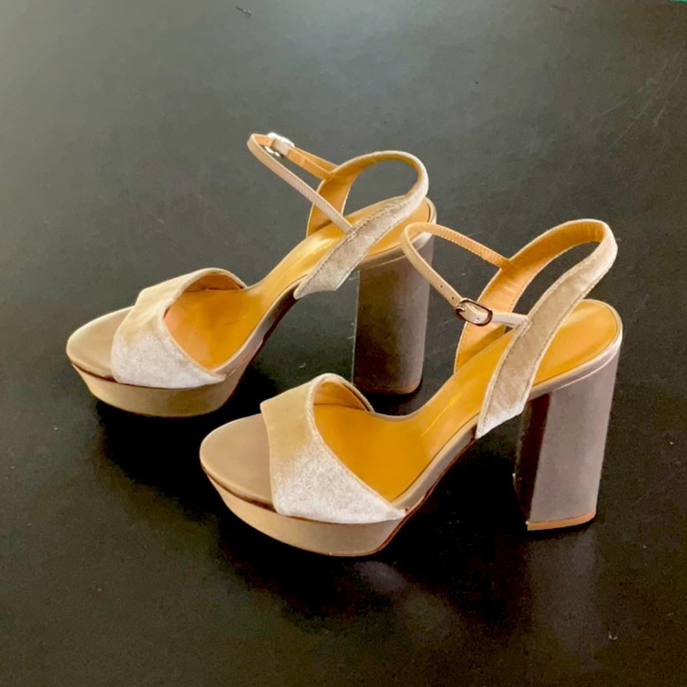 Lola Cruz Velvet Open Toe Heel